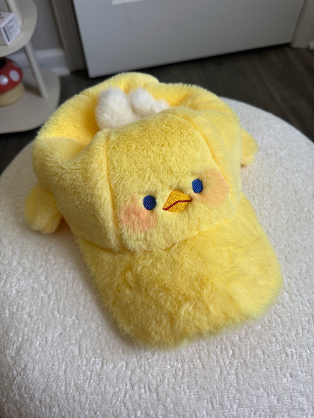 Maobaby Fluffy Chicken Hat